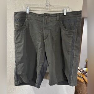 KUHL Dark Grey Hiking Cargo Casual Camping Shorts Pockets Button Up size 38